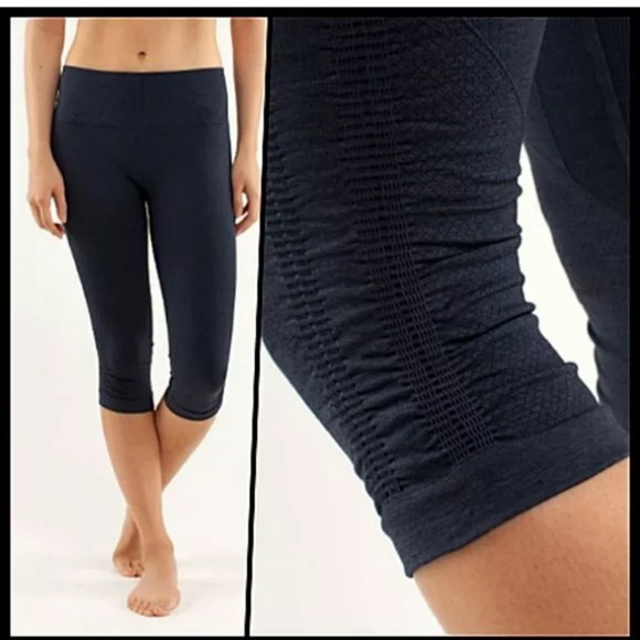 Lululemon In the flow Crop II Size 2 - Picture 3 of 11
